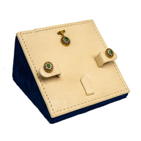 Green Stone Pendant Set