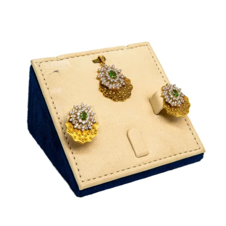 Royal Emerald Bloom Pendant Set