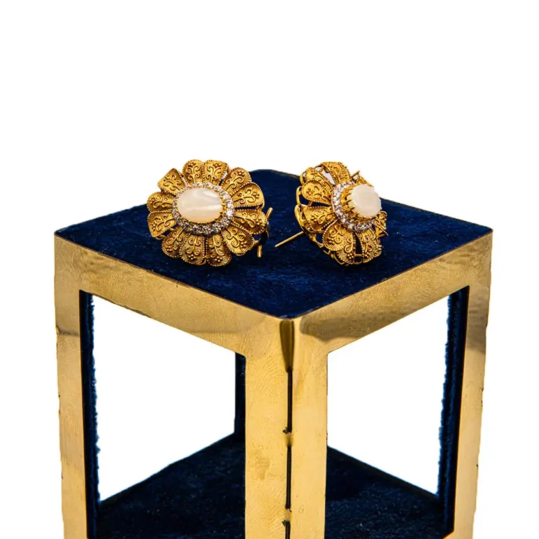 Pearl Blossom Gold Tops