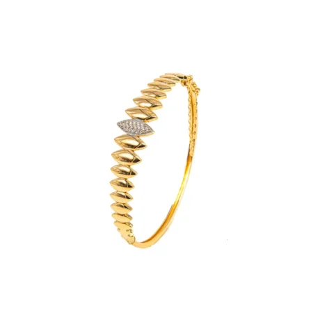 Gold Kara/Bracelet 02